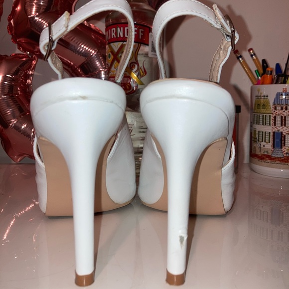 Jeossy x Milan White Pumps - Picture 3 of 3